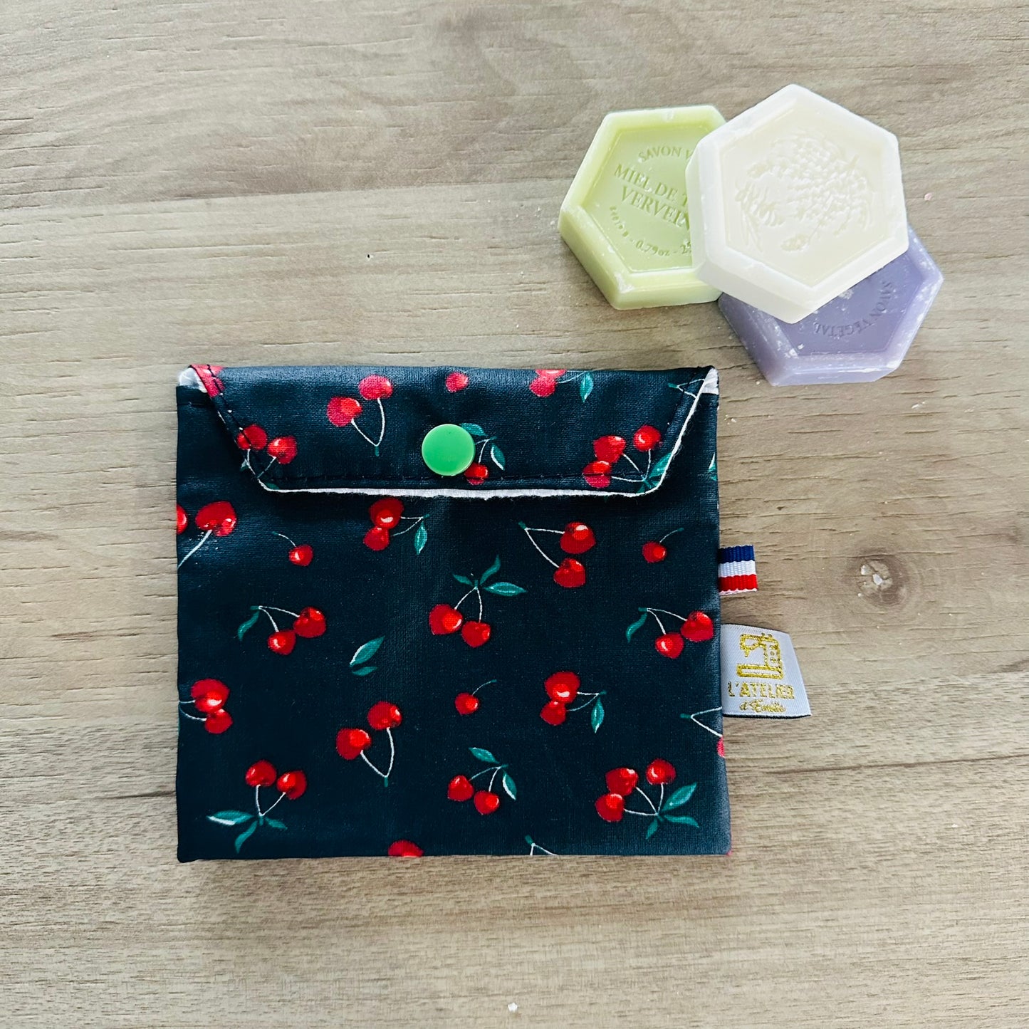 Pochette à savon, Cerises marine