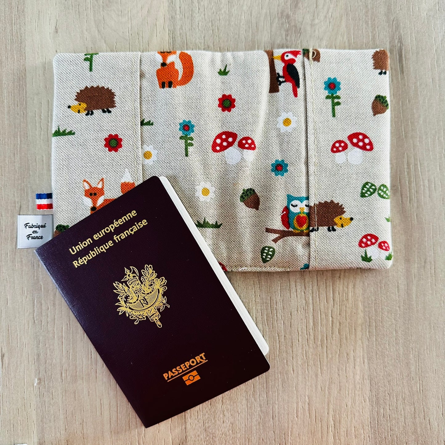Protège passeport, animaux de la forêt
