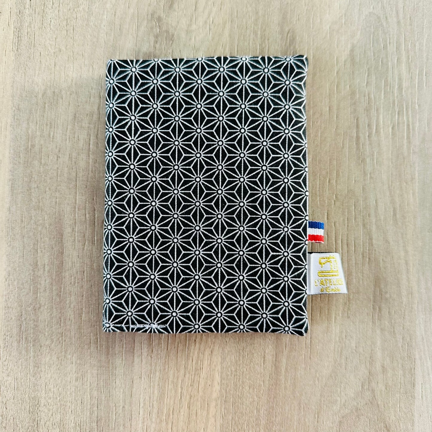 Protège passeport, rétro noir