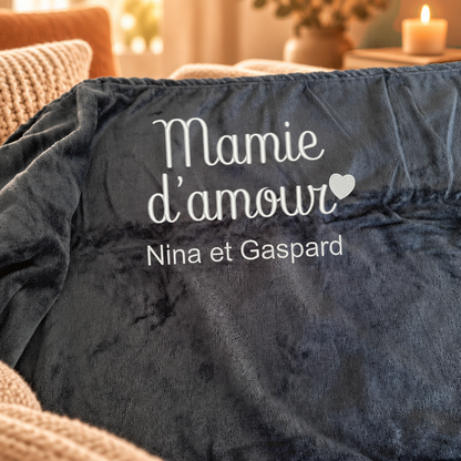 Plaid brodé, Mamie d'amour