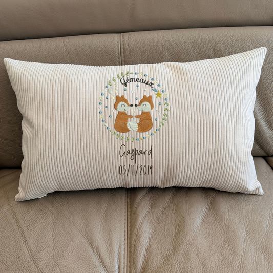 Coussin signe astrologique en velours côtelé – Brodé et fait main