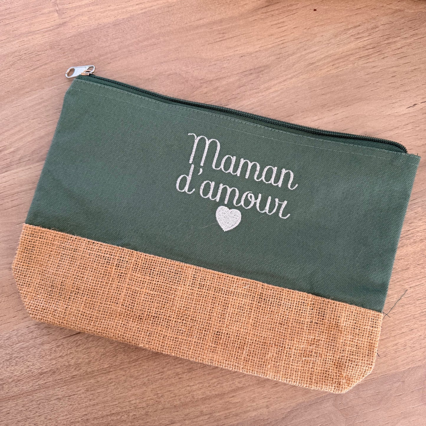 Trousse brodée, Maman d'amour